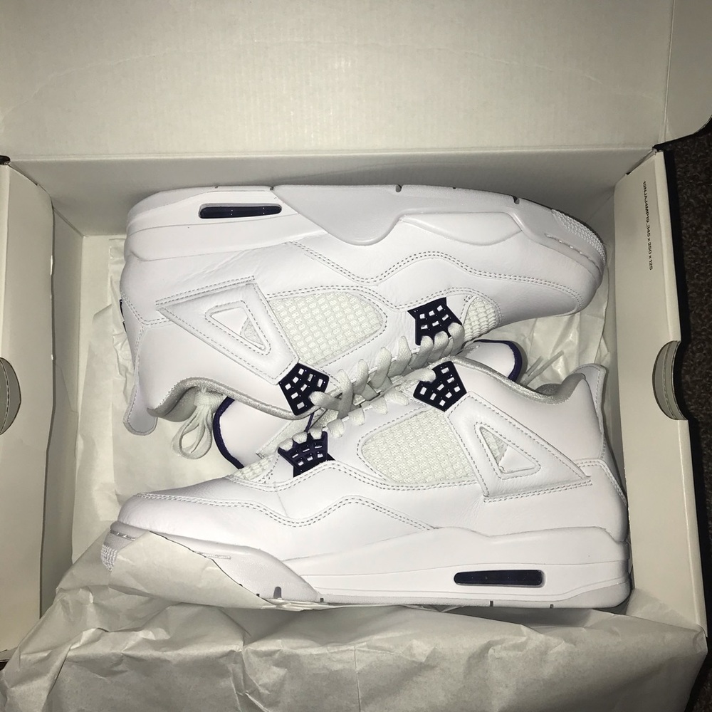Jordan 4 metallic purple